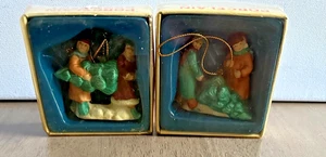 2 Vintage Weihnachtsdorf Menschen Porzellan Ornamente IOB - Bild 1 von 4