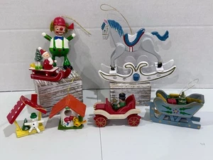 7 Vintage Holz Weihnachtsschmuck Schaukelpferd Schlitten Clown Holz LKW - Bild 1 von 18