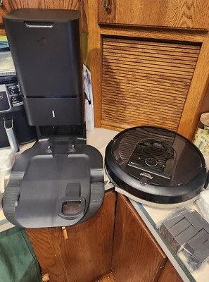 iRobot Roomba i7+ Robot Vacuum w/ Box, Auto Dirt Disposal -Empties & Accessories - Image 1 of 4