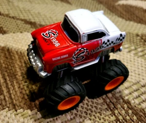 Raro 2003 PMT Holdings Friction Racing serie Diecast Mini Monster 1956 Chevy - Imagen 1 de 7