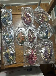 De Colección Antiguo Flores Prensadas Vidrio Transparente Ventana Receptor Adorno Polonia - Imagen 1 de 11