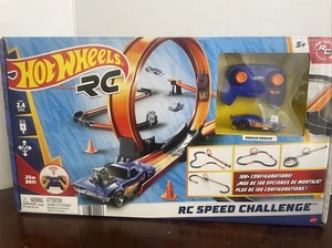 Hot Wheels RC Speed Challenge Track Set with1:64 Scale RemoteControl Vehicle(2) - Picture 1 of 7