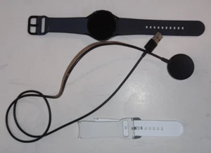 Samsung Galaxy Watch 4 SM-R865U is a 40mm LTE smartwatch Not Working Read Below! - Zdjęcie 1 z 13