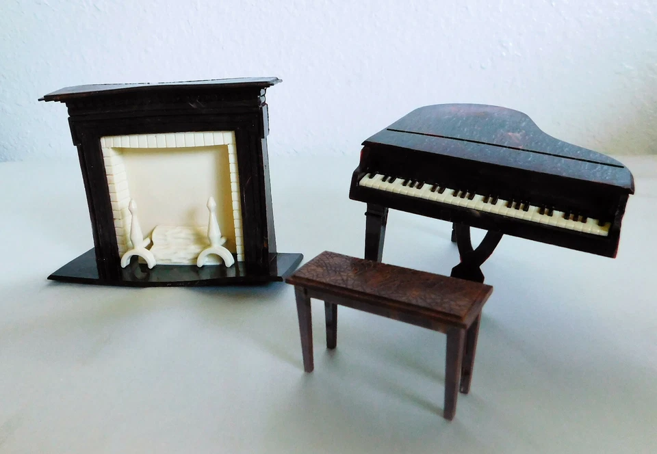 老式50年代Renwal娃娃屋壁炉大钢琴和长凳3件装 — 第 1/4 张图片