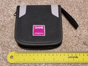 NINTENDO GAMECUBE GAME DISC CARRY CASE HOLDER ZIP UP WALLET Holds 12 8cm Disks - Picture 1 of 2