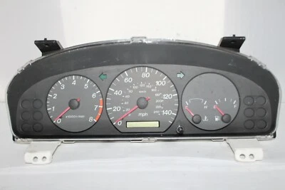 Cuadro de instrumentos velocímetro medidor de panel 00 mazda 626 86.625 millas Foto 1 de 4