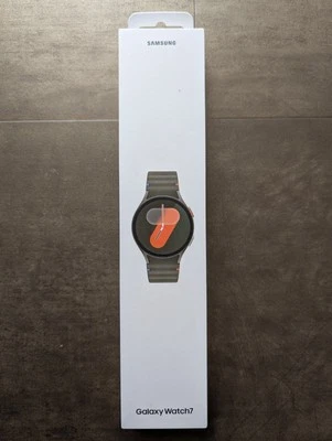  Samsung Galaxy Watch 7 SM-L300 Green 40MM GPS BT New - Image 1 of 2