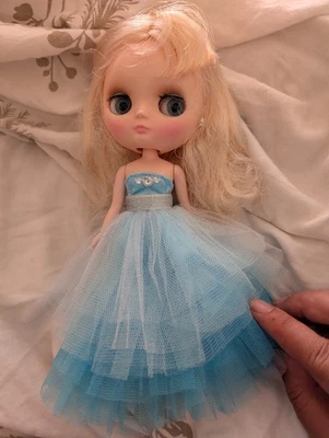 CWC Exclusive Middie Blythe Iris Linea doll - Image 1 of 4