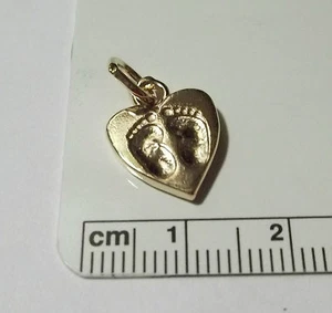 14 Kt Gold Vermeil over Sterling Silver 15x12mm Heart with Baby Feet Foot Charm - Picture 1 of 1