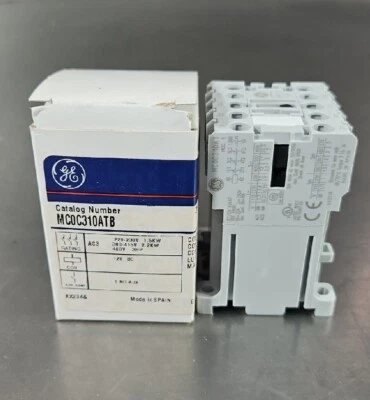 Contactor de arranque de bobina GE MC0C310ATB.                                  Loc 4E-4 Foto 1 de 4