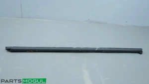 13-20 INFINITI JX35 QX60 FRONT RIGHT SIDE DOOR WINDOW WEATHERSTRIP BELT SEAL OEM - Picture 1 of 6