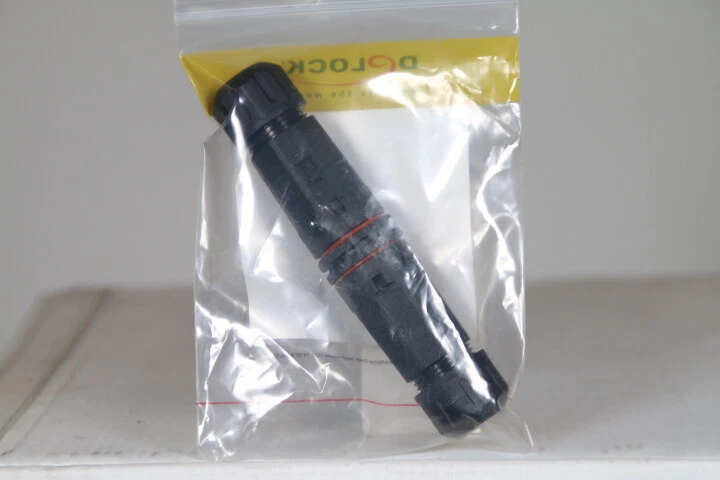 Delock Kabelverbinder für Außenbereich 4 Pin, IP68 wasserdicht, schraubbar - Bild 1 von 1