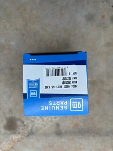 New Genuine gm 12720121 injector - Picture 1 of 1