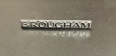 Cadillac Fleetwood 1993 1994 1995 1996 - Incrustación de moldura de puerta emblema logotipo Brougham Foto 1 de 2