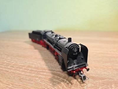 H0 Dampflok BR 19 001 DR Gützold Vitrinenmodell Fast Neu o.OVP Siehe Foto 1:87 - Bild 1 von 4