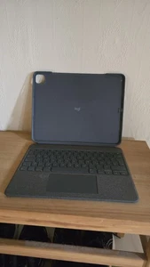 Logitech Combo Touch Case 12,9" iPad Pro 2022/2021/2020/2018 (6/5/4/3 Gen) - Bild 1 von 2