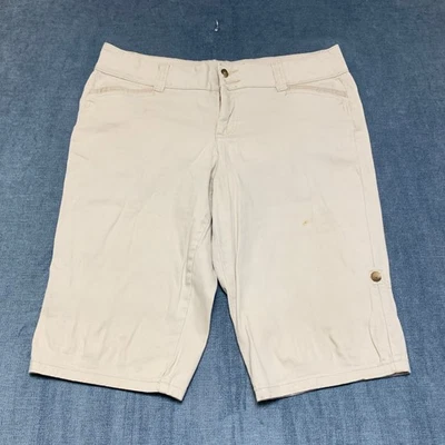 Bermudas Charter Club para mujer 10 pequeñas beige algodón elástico tiro medio informales Foto 1 de 4