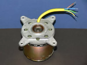 PAPST Außenläufer Aussenläufer Motor R03265-4-437/510FeM/KE220 - Foto 1 di 4