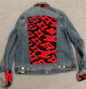 Revivify Designer Jeansjacke blau rot und schwarz Louis Vuitton Schal hinten Gr. S - Bild 1 von 12