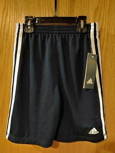 NWT Boys Adidas Shorts Navy Size 6 -1076 - Picture 1 of 3