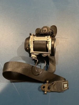 Retractor de cinturón de seguridad delantero derecho BMW 528i Drive Sedán 11-16 OEM Foto 1 de 3