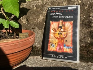 Der Mann mit der Todeskralle - PSP - Film - UMD - Video - FSK 18 - Bild 1 von 3