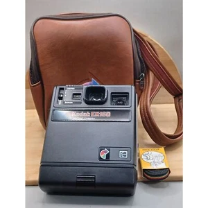Macchina fotografica istantanea Polaroid Kodak EK160 vintage anni 80 con custodia e cinturino arcobaleno - Foto 1 di 14
