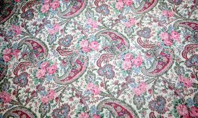 60 INCH PAISLEY AND FLOWERS FROM CRANSTON - 100% COTTON FABRIC - Image 1 of 4