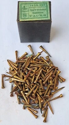 Antigos sapateiros de latão melhorados sem marca tachas unhas ~ Tamanho 4 1/2/8 - Imagem 1 de 4