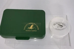 Caja portátil con moscas Taylor Creek Basalto Aspen aparejos de pesca con mosca - Imagen 1 de 6