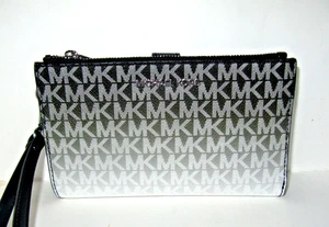 Michael Kors Jet Set Double Zip Wristlet Wallet Black Logo Phone Pocket NWT $178 - Picture 1 of 9