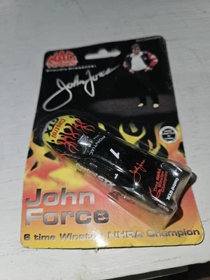 Coche John Force Mac Tools Foto 1 de 4