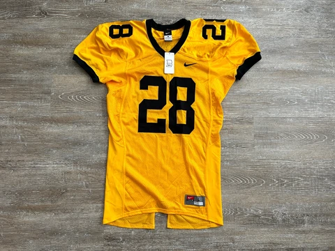 NEW Iowa Hawkeyes Nike Game Cut Team Football Jersey Embroidered Team Issue L Cover