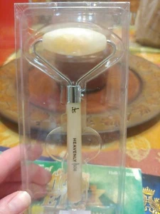 Neu im Karton It Cosmetics Heavenly Luxe Gesicht & Hals Citrin Roller NEU verpackt - Bild 1 von 2