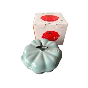 Le Creuset Stoneware Pumpkin Cocotte- ( Sea Salt) New in box - Picture 1 of 4