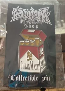 Ouija Macc Pin Zigarettenpackung SELTENE Emaille psychopathische Aufzeichnungen versiegelt Hawaii - Bild 1 von 2