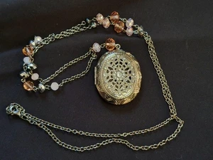 Vintage Victorian Oval Picture Locket Necklace Silver Tone Beaded Chain 21" - Bild 1 von 9