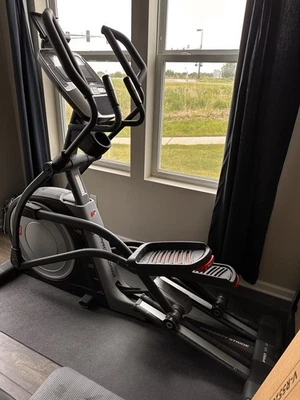 * READ DESCRIPTION* Proform Eliptical with 10” Smart Touch Screen - Image 1 of 3