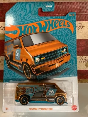 Furgoneta Dodge Hot Wheels Custom 77. 54 ANIVERSARIO 2022 NARANJA CROMO EN TARJETA Foto 1 de 4