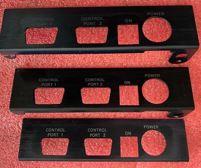 Port - Blende Mainboard, 1x C64 Metallanschlussleiste, Commodore (Brotkakasten)„ - Bild 1 von 4