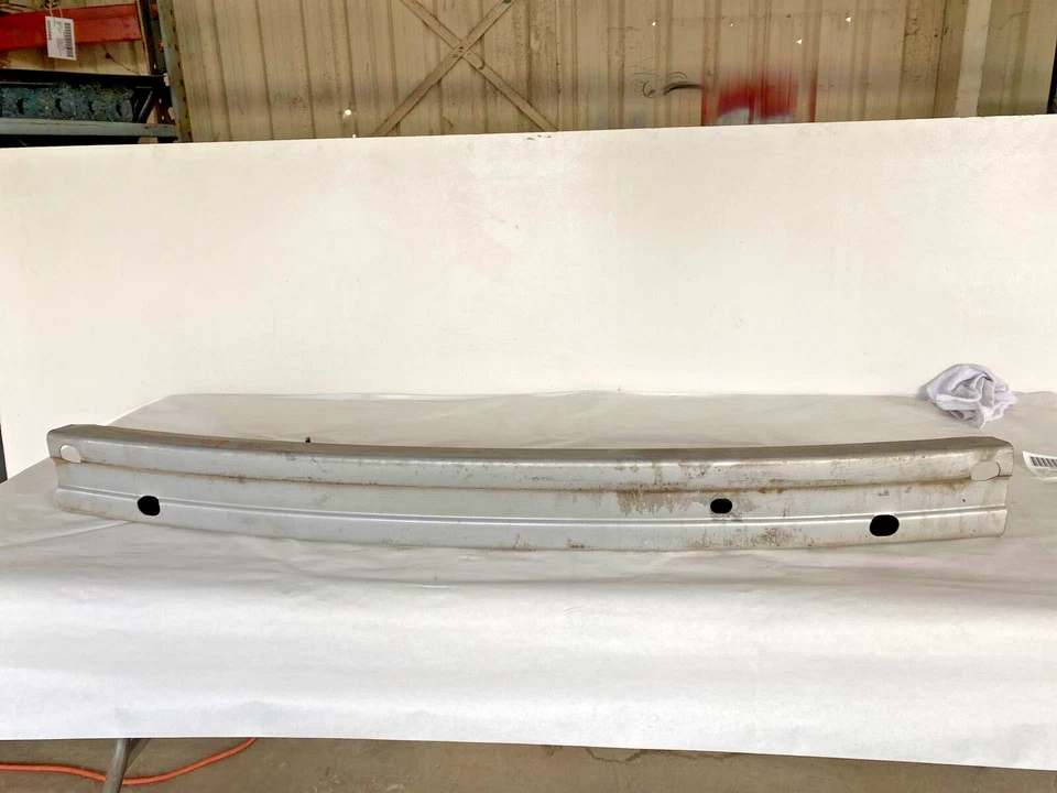 Barra frontal de impacto de refuerzo parachoques trasero Dodge Neon SXT 2000-2005 sedán Foto 1 de 4