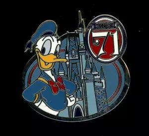 Magic Kingdom 45th Anniversary Starter Set Donald Since '71 Disney Pin 123910 - Bild 1 von 1