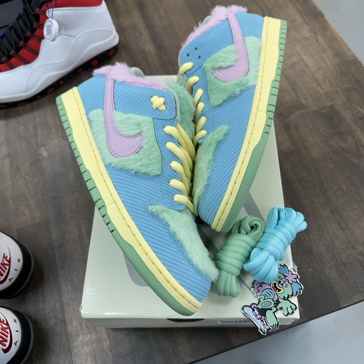 Nike Verdy x Dunk SB Low Visty for Sale | Authenticity Nike Verdy x Dunk SB Low Visty for Sale | Authenticity