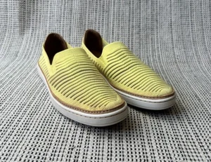 UGG Sammy Breeze Womens Size 8 Yellow Sheer Knit Sneakers Shoes Slip On 1109533 - Picture 1 of 24
