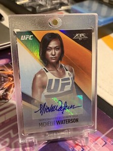 2017 Topps UFC Fire Fire Auto /199 Michelle Waterson #FA-MW Auto