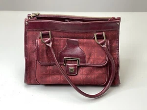 Liz Claiborne Red Handbag Metallic Logo Sparkle Purse Brass Accents Vintage - Picture 1 of 10