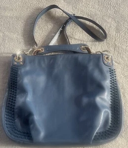 Rebecca Minkoff Beuteltasche/Geldbörse, groß Leder blau, Nietenbesatz 12” H x 16” B, Staubbeutel - Bild 1 von 5