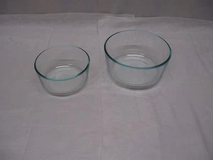 Pyrex Clear Blue Tinted Serving Bowl Mixing Bowls Nesting Model 7200 & 7201 EUC - Picture 1 of 4