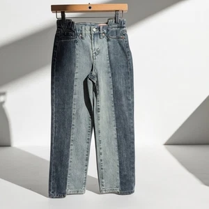 Empalme de jean de pierna ancha con retazos de dos tonos en blanco para niños talla 8 - Imagen 1 de 9