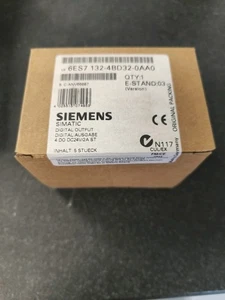 SIEMENS 6ES7 132-4BD31-0AA0 (5 ELECTRON MODULES). Mint. - Foto 1 di 2